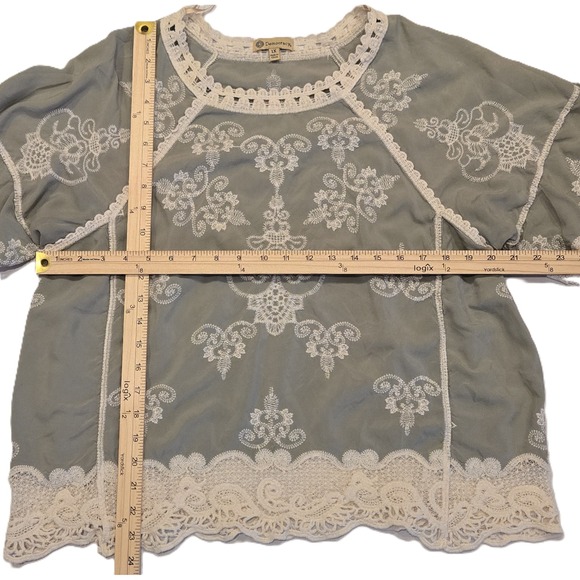 Democracy Lace Trimmed Embroidered Boho Blouse Top Green Size 1X - Picture 3 of 5